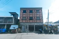 Skybox Pension House by RedDoorz Các khách sạn ở Guimaras