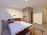Yangzhou Runfeng Hotel