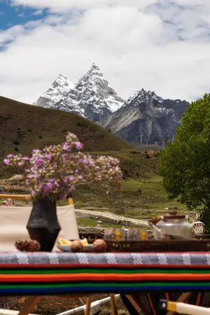 Ge Nie · Cang Yang Hotel Отели рядом с достопримечательностью «Xiazetong Village»