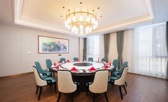 Qingdao World Expo City Runsheng Grand Hotel