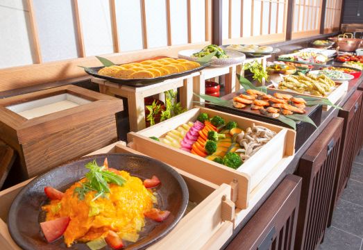 5. 미쓰이 가든 호..