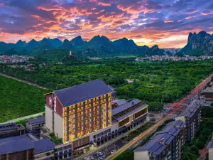 Guilin Yachne· Landscape Mirror Hotel (Guilin Railway Station and the Mixc mall Branch)