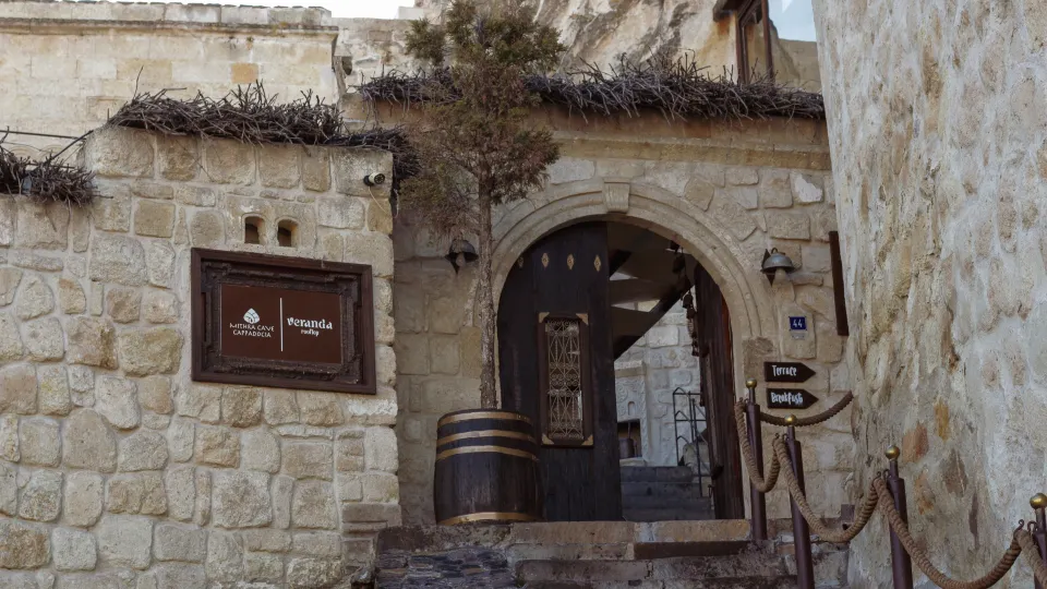 Mithra Cave Hotel