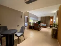 Honghu International Hotel Hotels in Gangca County