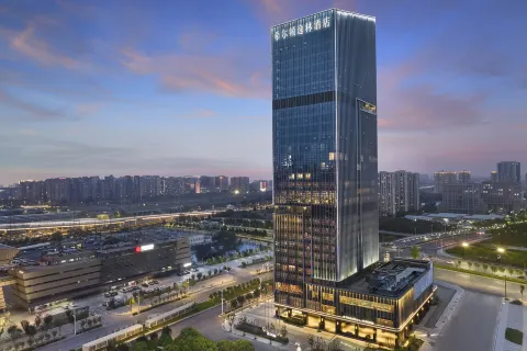 DoubleTree by Hilton Zhengzhou East