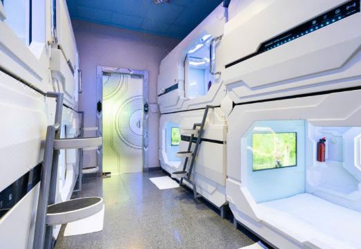 2. 캡슐 리버사이드..