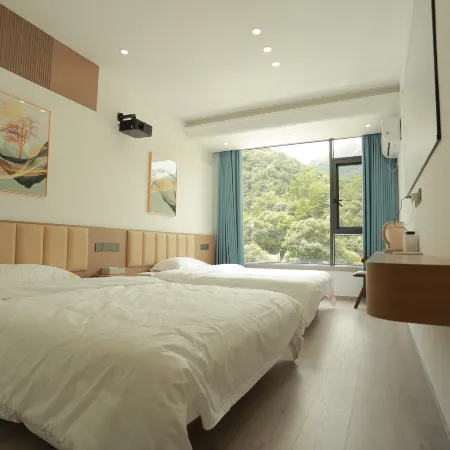 Xinglv Homestay (Sanqingshan Gangshou Cableway)