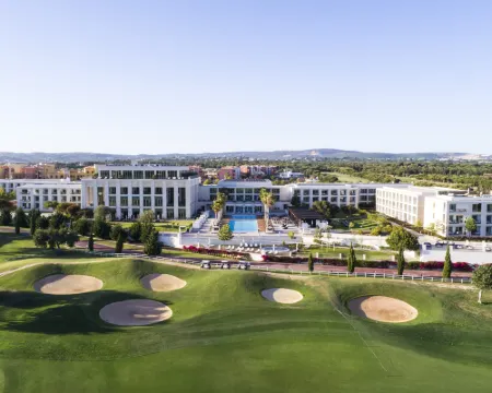 Victoria Golf Resort and Spa Managed by Accor ヴィラモウラのホテル