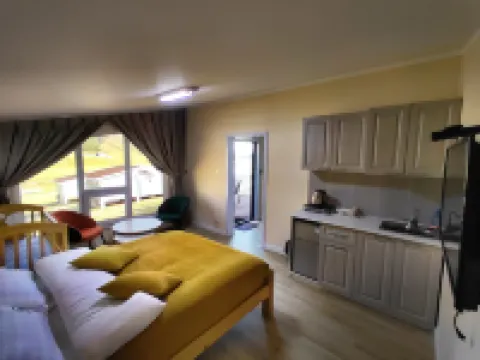 Green Crown Resort