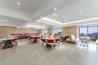 Guiyang Qianshan Heyue Hotel (Huaxi College Town) - جاكوزي