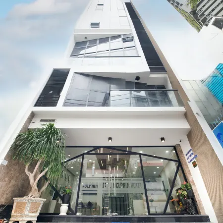 Dolphin Hotel Nha Trang