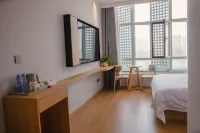 Golden Rome Fifth Season Hotel