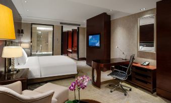 Noble International Hotel