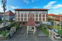 Grand Santhi Hotel Hoteles cerca de Campus Sudirman de La Universidad Udayana