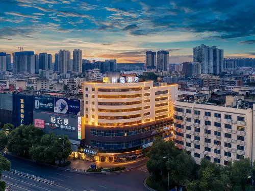 Metropark Boutique Hotel (Fuyang Central Hospital)