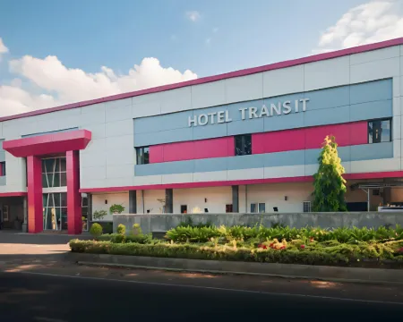 Hotel Transit Pasuruan Hotels in Pasuruan
