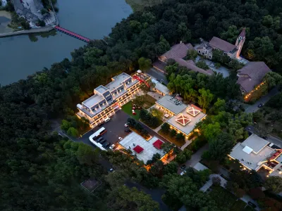 伴季度假飯店（哈爾濱太陽島景區店） 太陽島冰雪藝術館附近的飯店