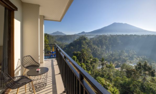 Tapa Agung View