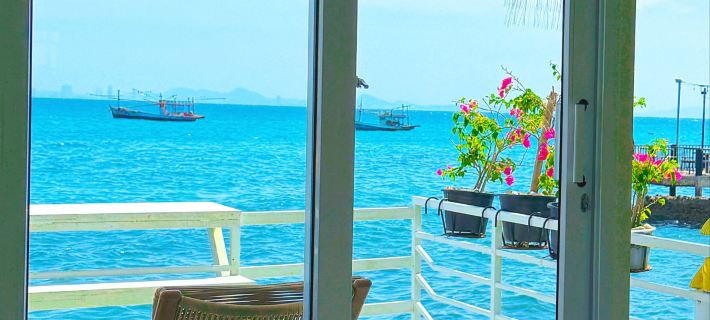 Rock Resort Koh Larn ラン島のホテル
