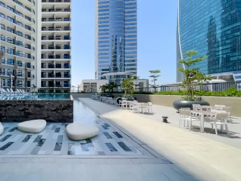 Zada Tower 1BR with Excellent Dubai Canal View