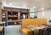 B&B HOTEL Cholet Sud