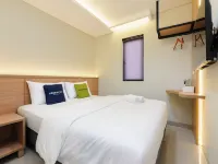 Urbanview Greenville Jakarta โรงแรมใกล้มานาโด