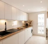 Stunning studio with elevator access in the Marais