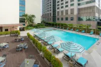 Holiday Inn BANGKOK SILOM by IHG - piscina