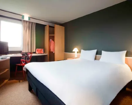 Ibis Provins Hotels in Provins