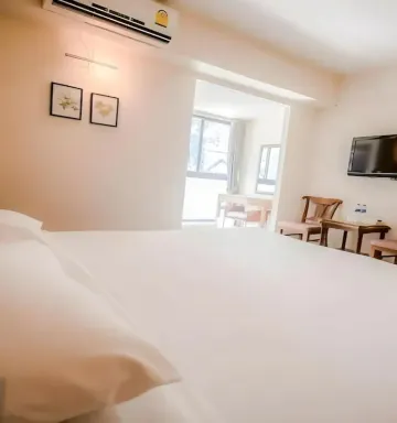 ห้องซูพีเรียร์ เตียงใหญ่ 1 เตียง