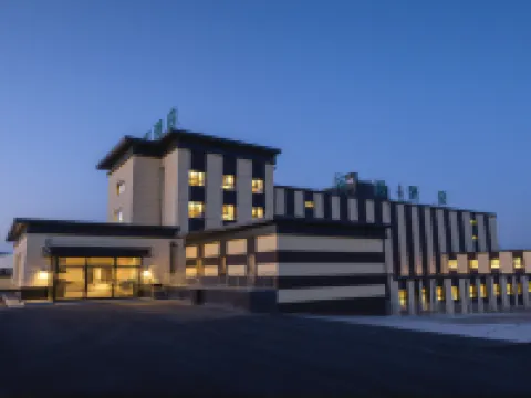 YunJu Hotel (Datong Yungang Road Yungang Branch) Hotels near Yungang Grottoes