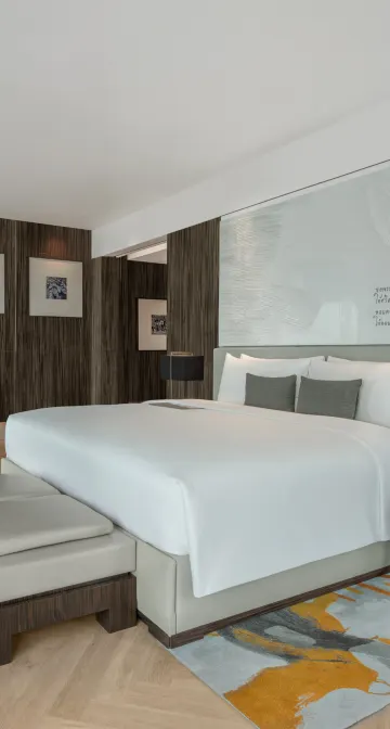 Presidential Suite, 1 King, MahaNakhon View, Corner Room