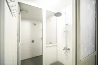 Xixiang Dongguan Business Hotel