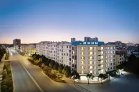 Qujing Deyuan Hotel