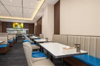 R Hotel (Shenmu Dabao Dang) - พร้อมอาหารเช้า