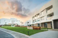 Yunhujing Cliff Resort Hotel