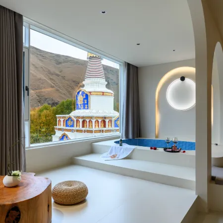 Tibetan heart and view resort private soup light luxury hotel