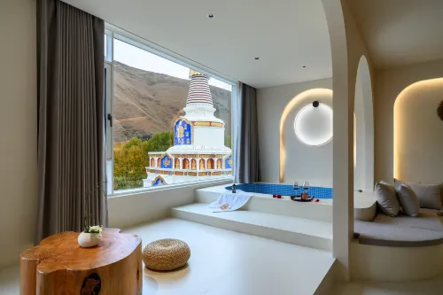 Tibetan heart and view resort private soup light luxury hotel - Romantic