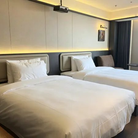 CHANSON  HOTEL