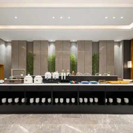 EZZI Hotel (Wanjia Night Market Zhangye National Wetland Park)