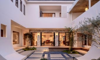 Qixiang · Cloud Retreat Cang'er Cloud Luxury and Quiet Homestay (Dali Ancient City Store)