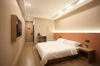 Yunya Family Hotel