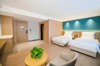 Altay Fuyun Xinlü Songguo Hotel
