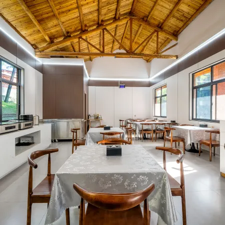 Xiangyang Shanshui Homestay