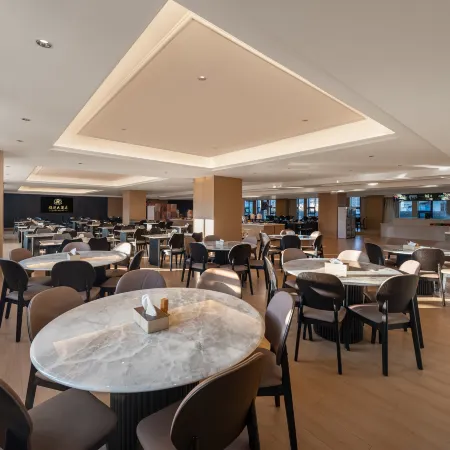 Xichang Jinhu Hotel (Qionghai Wetland Park & Torch Square Branch)