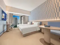 Hanting Hotel (Chongqing Yangjiaping Panlong Aoyuan Square Branch) Hotels near Jiu Longpo