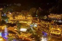 Baihe River Valley (Furong Town Waterfall Store) - Inns