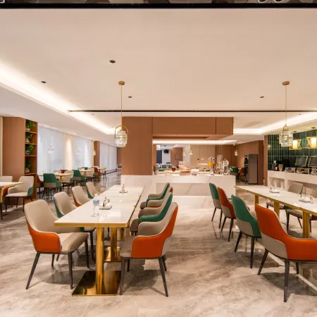 Licheng Ruixuan Hotel (Xian Taichang Building)