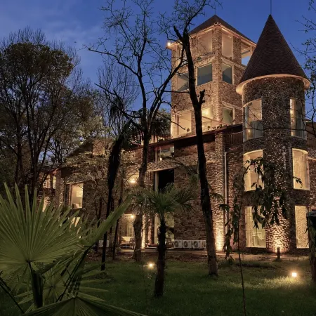 Shuifu Mancheng Forest Hotel