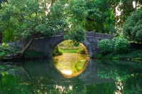 T innn · West Lake | Yueshang Yunshe Homestay (Hangzhou Taiziwan Park Branch) - Mountain view